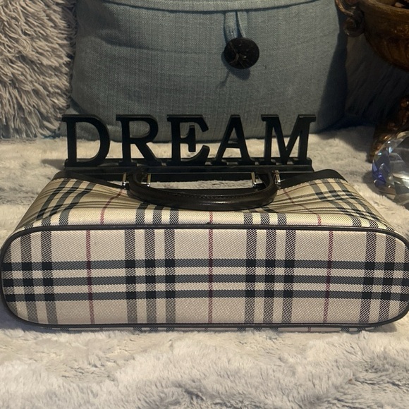 Burberry Canvas Nova Check Medium Square Tote - Picture 5 of 16